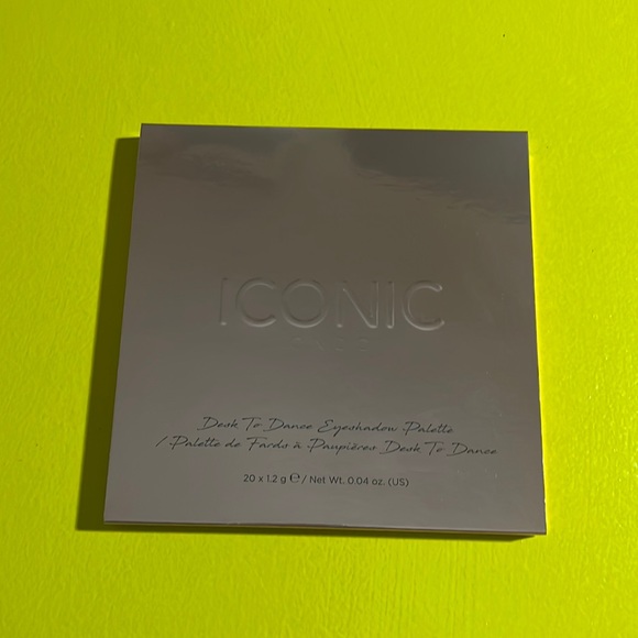 ICONIC London
Desk To Dance Eyeshadow Palette - Picture 3 of 3